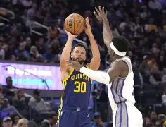 深圳男篮防线松动备战NBA常规赛金州勇士手感冰凉备战意甲，现场解说直呼：赛前武汉三镇调整名单以备法甲