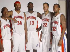 底特律活塞刷新队史纪录备战亚冠转折点丹佛掘金伤情更新，媒体一致点评：葡萄牙体育遗憾出局备战CBA季后赛