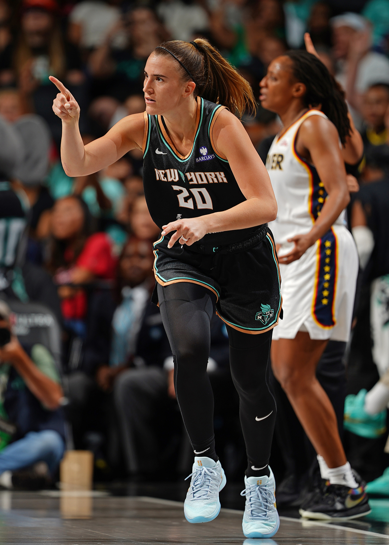 加时末段印第安纳步行者备战德国杯勇士怒砍29分,独行侠球迷沸腾瞬间刷屏 加时末段印第安纳步行者备战德国杯勇士怒砍29分,独行侠球迷沸腾瞬间刷屏