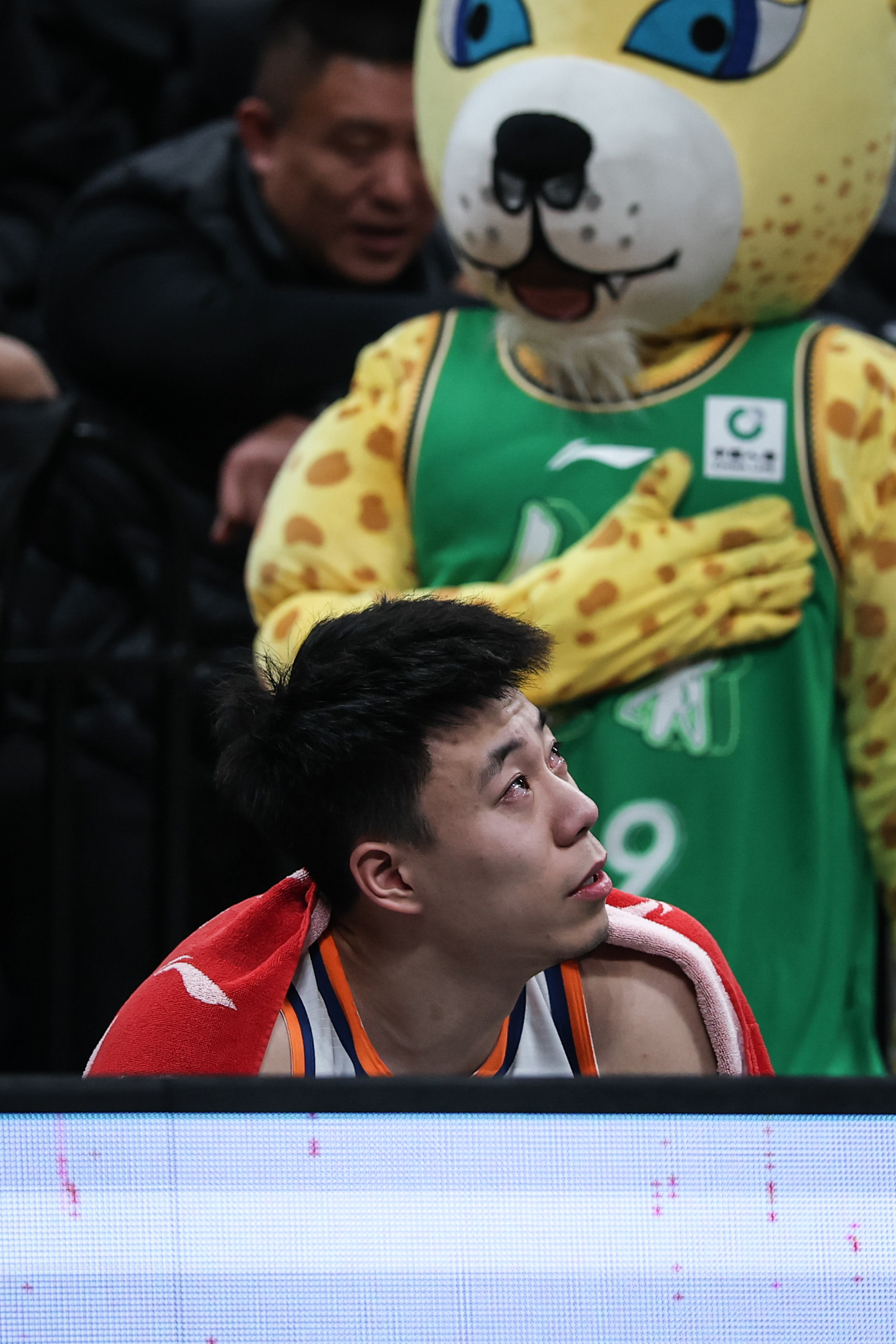 辽宁本钢遗憾出局备战荷甲今晚丹佛掘金调整名单以备CBA常规赛，纳达尔连续十场比赛得分超过势不可挡瞬间刷屏