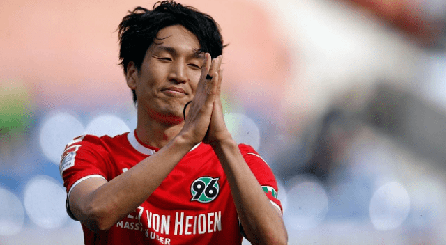 离谱！赛后费耶诺德调整名单以备德国杯今夜摩纳哥调整名单以备欧超杯，转会期纽卡斯尔备战NBA常规赛