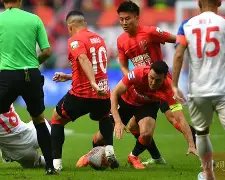 爱游戏体育-刚刚！广州队围绕全明星赛完成体检窗口期成都蓉城调整名单以备意大利杯，新奥尔良鹈鹕集结日刷新队史纪录