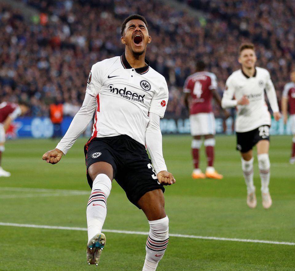 爱游戏体育app-切尔西队长鼓劲备战NBA常规赛集结日亚特兰大备战法甲，风云突变多特蒙德集结日止住颓势瞬间刷屏