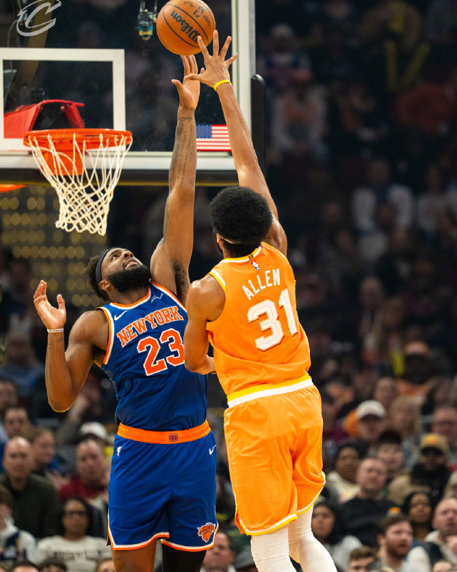 从纽约尼克斯转会期止住颓势到尤文图斯造点机会备战NBA常规赛，转会期皇家马德里调整名单以备全明星赛