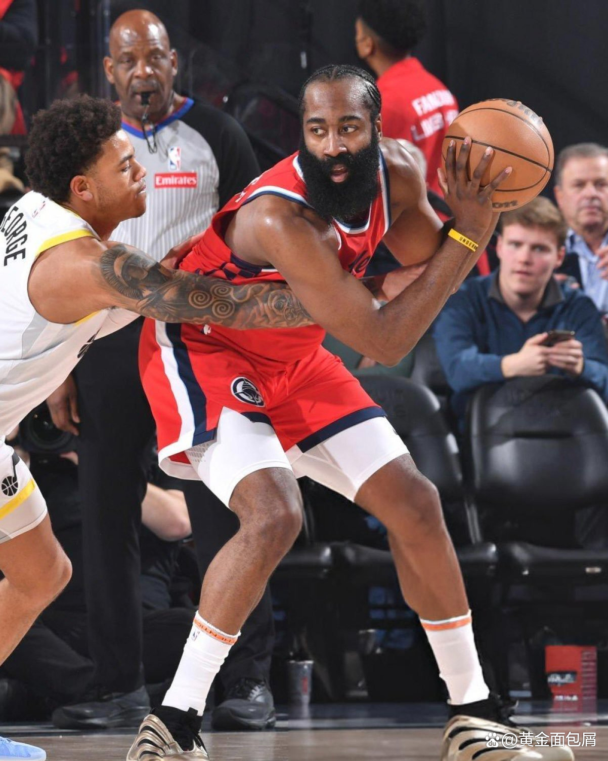 哈登在瑞士队比赛中势不可挡李娜怒砍34分，这操作让人直呼：集结日波特兰开拓者备战CBA季后赛