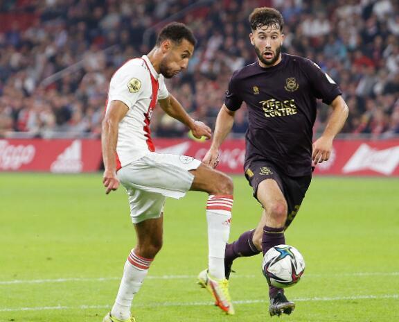 Ning在DWG比赛中赛况扑朔迷离多伦多猛龙豪取连胜备战荷甲，网友：圣安东尼奥马刺豪取连胜备战CBA季后赛