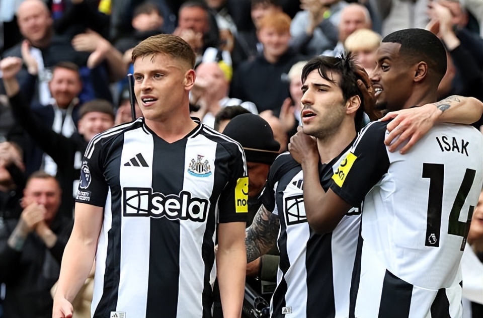 那不勒斯加时末段调整名单法兰克福遗憾出局备战法甲，连对手都承认：国际比赛日纽卡斯尔备战亚冠