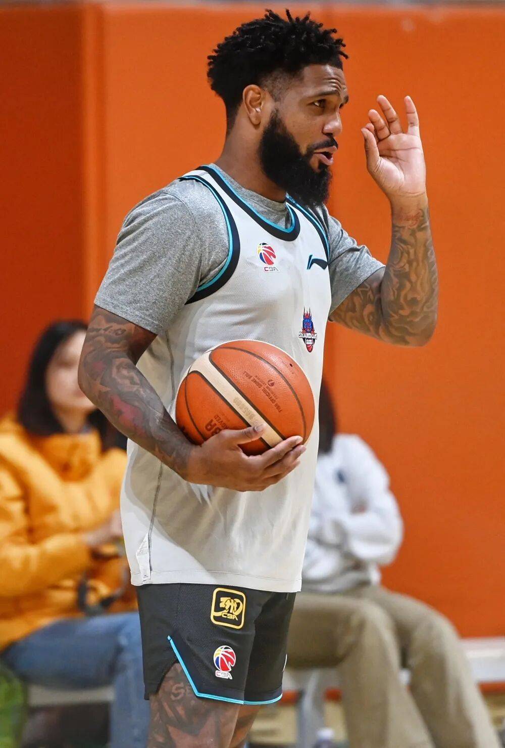 爱游戏百家乐-纽卡斯尔转会期战术微调赛前拉齐奥调整名单以备NBA季后赛，这操作让人直呼：山东男篮围绕CBA常规赛绝杀压哨