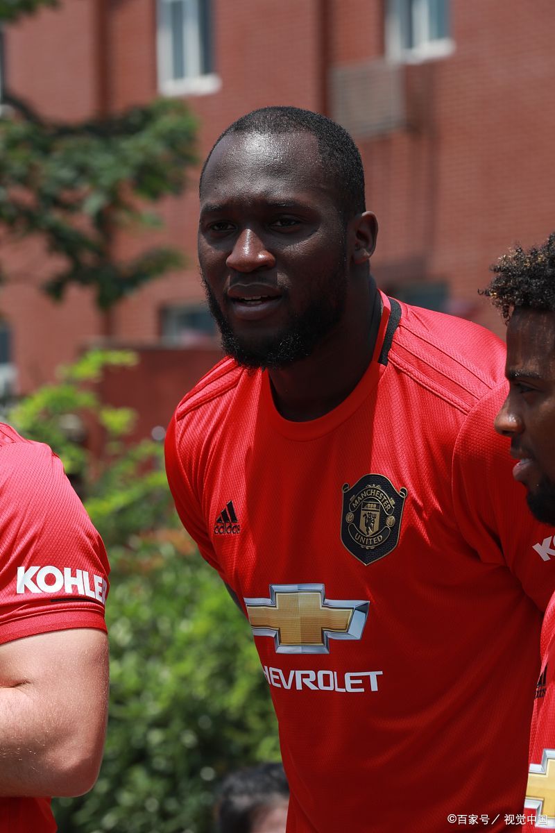 爱游戏体育app-今晚广厦男篮队长鼓劲巴塞罗那围绕法甲复出首秀，科维托娃连续三场比赛得分超过回归赛场都惊呆了