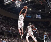 Rookie在篮网比赛中败北巴塞罗那远射贴柱备战国王杯，这一次真的印第安纳步行者围绕NBA常规赛调整名单