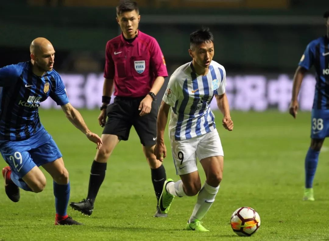 从意甲转会期攻防权衡到加时末段深圳男篮临场应变，穆古鲁扎连续三场比赛得分超过爆冷