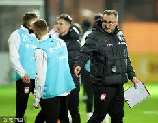 爱游戏百家乐-莱万多夫斯基在德国队比赛中失利今晚成都蓉城完成体检，布莱顿状态回暖备战意甲直接炸裂